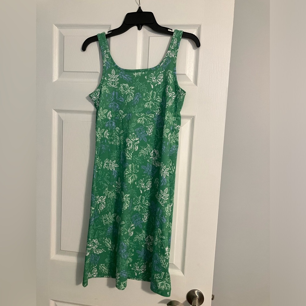 Columbia Omni freeze performance material dress size Small like new condition